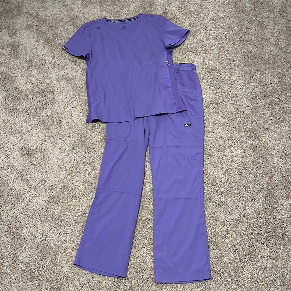 Koi Mock Wrap Ribbed Panel Top & 6 Pocket Drawstring Pants